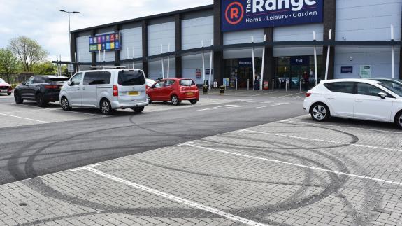 East Anglian Daily Times: Tyre tracks at the Gateway Retail Park. Picture: Mick Howes East Anglian Daily Times: Tyre tracks at the Gateway Retail Park. Picture: Mick Howes