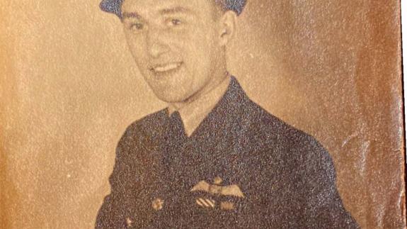 East Anglian Daily Times: Flight Officer Donald Field piloted the Lancaster bomber and dropped all his crew to safety before bailing himself. Picture: AMAZING WAR STORIES East Anglian Daily Times: Flight Officer Donald Field piloted the Lancaster bomber and dropped all his crew to safety before bailing himself. Picture: AMAZING WAR STORIES