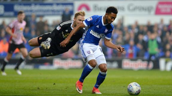 East Anglian Daily Times: Grant Ward goes around the keeper as he scores Ipswich's fifth against Sunderland Picture Pagepix East Anglian Daily Times: Grant Ward goes around the keeper as he scores Ipswich's fifth against Sunderland Picture Pagepix
