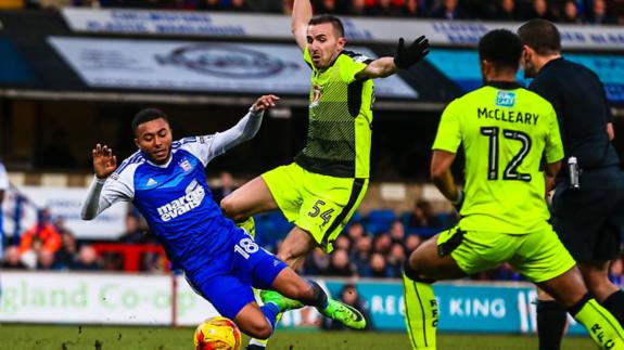 East Anglian Daily Times: Grant Ward is fouled by Jordon Mutch during the second half of the Ipswich Town v Reading (Sky Bet Championship) match at Portman Road, Ipswich, on 04 February 2017. Picture: Steve Waller www.stephenwaller.com East Anglian Daily Times: Grant Ward is fouled by Jordon Mutch during the second half of the Ipswich Town v Reading (Sky Bet Championship) match at Portman Road, Ipswich, on 04 February 2017. Picture: Steve Waller www.stephenwaller.com