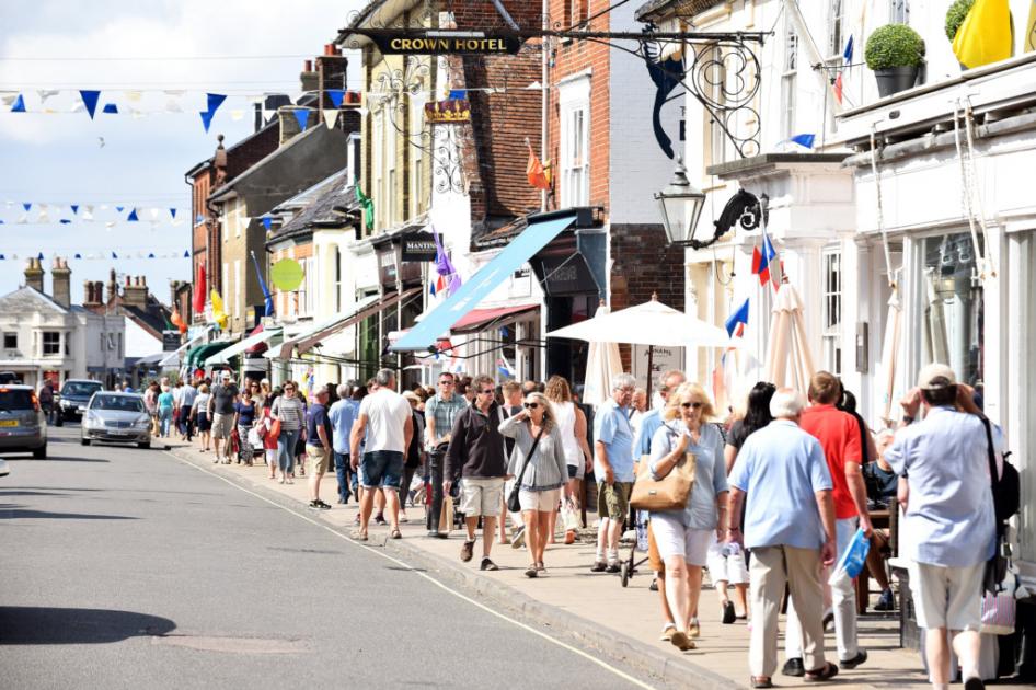 Would coastal town benefit from one-way high street?