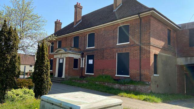 Construction delayed on former Suffolk Coastal home 