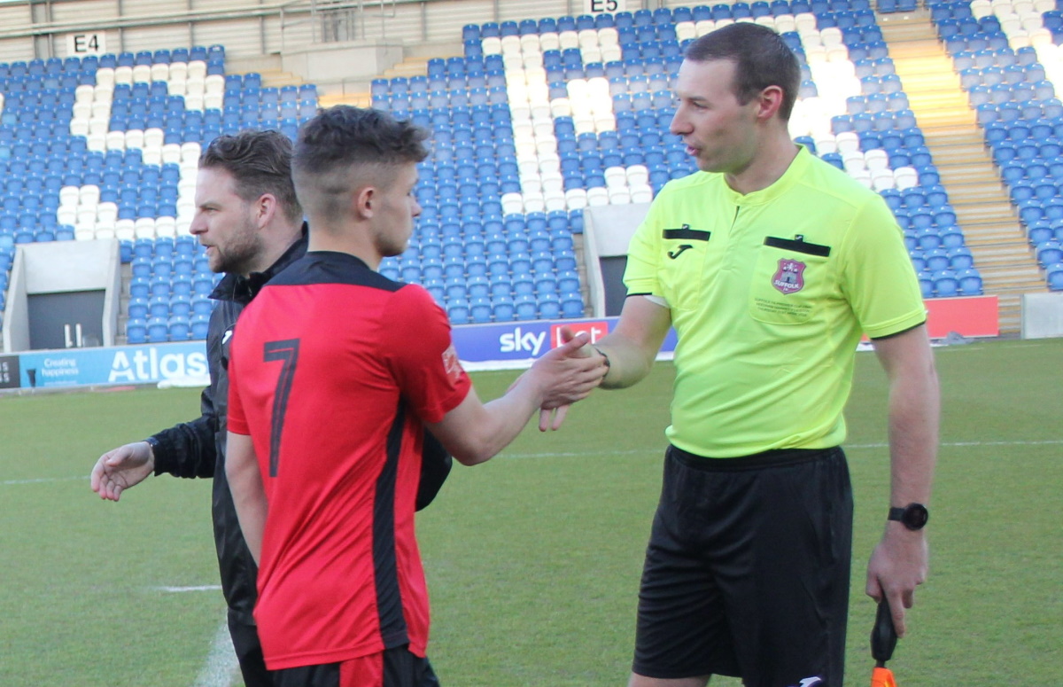 Lowestoft referee promoted to officiate at EFL games | East Anglian Daily Times - Vimarsana News