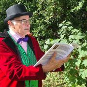 A reading enthusiast will be donning Victorian dress for a seven-hour Dickens readathon in Woodbridge Thoroughfare this weekend.