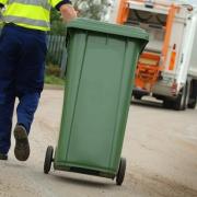 Bin workers in east Suffolk have called off their planned strike after receiving an improved pay offer.