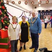 Mayor Nick Gowrley and his wife Heather with lunch organiser Michelle Frost (centre) in Stowmarket on Christmas Day.
