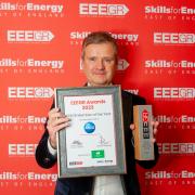 Simon Turner with the  EEEGR Member of the  Year 2023 award for ASCO