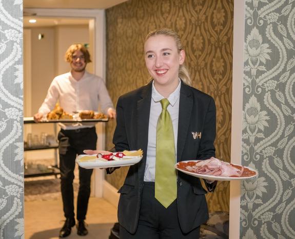 East Anglian Daily Times: Wivenhoe House Hotel is also home to The Edge Hotel School East Anglian Daily Times: Wivenhoe House Hotel is also home to The Edge Hotel School